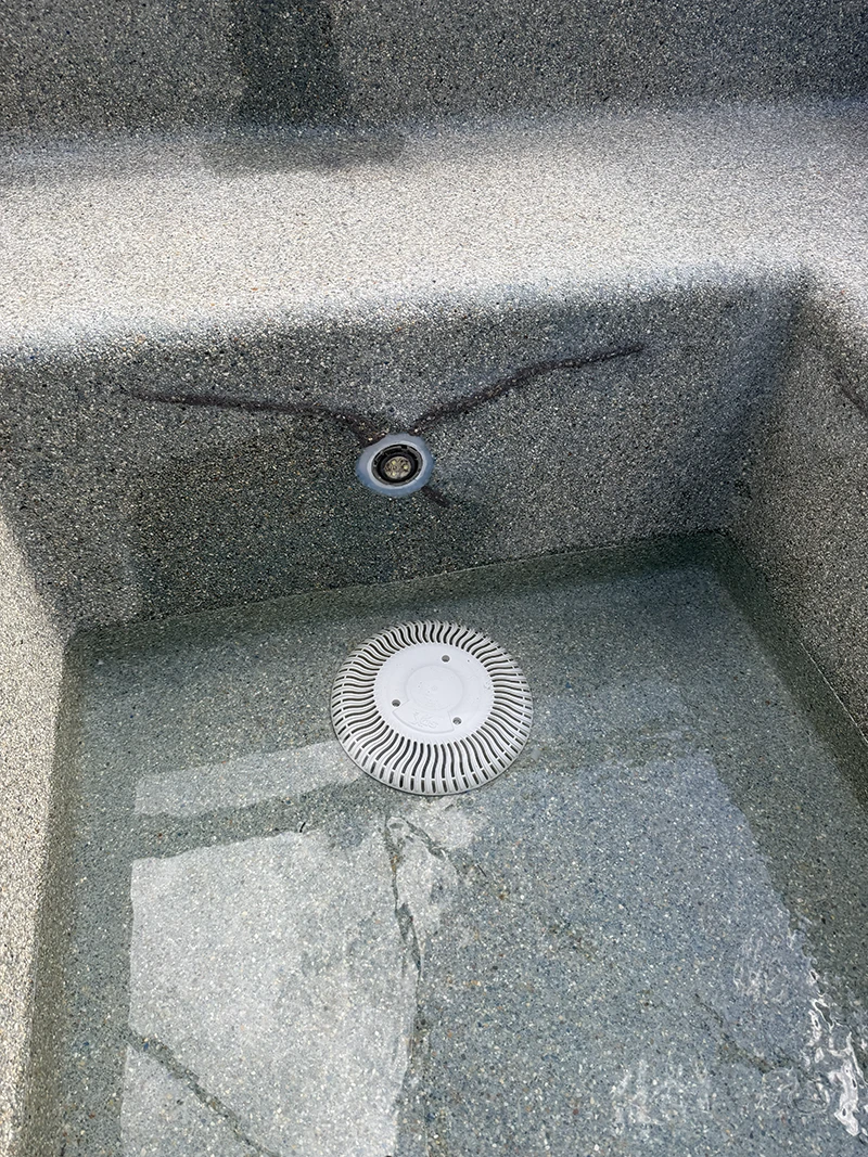Pool floor crack repair using Keyed Gasket-Way permanent gasket system — Advanced Leak Detection