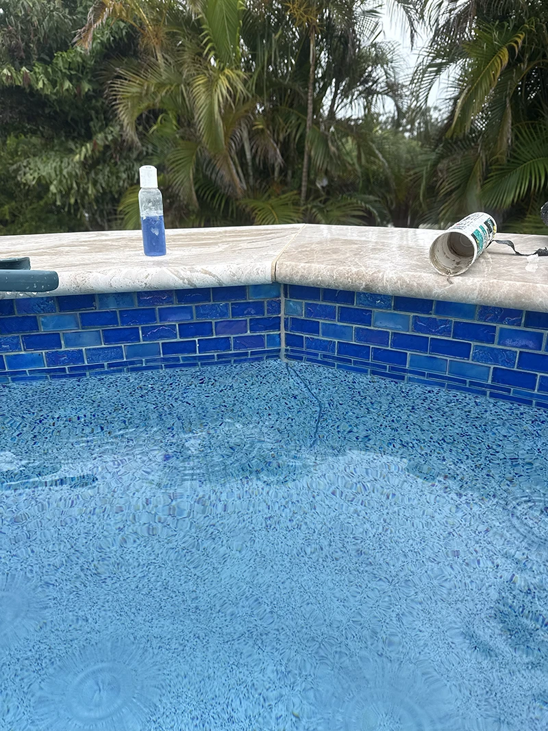 Structural crack in pool shell before Keyed Gasket-Way repair by Advanced Leak Detection, Saint Petersburg FL